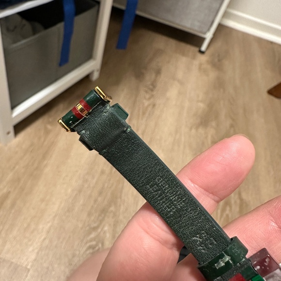 Gucci watch - Picture 5 of 6